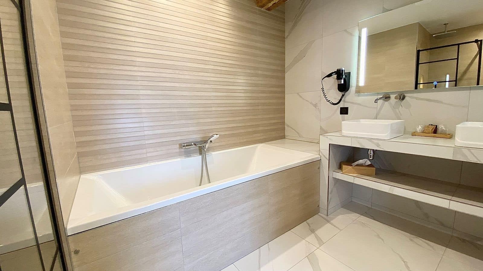 Chambre Romantique "Coquette" — Les Granges d’Haillancourt